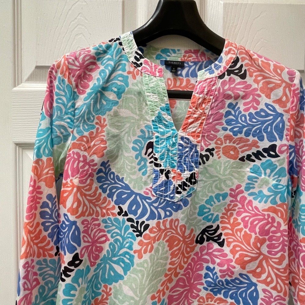 Talbots Women's Sz Small Coral Reef 3/4 Sleeve Split Neck Tunic Shirt Resortwear